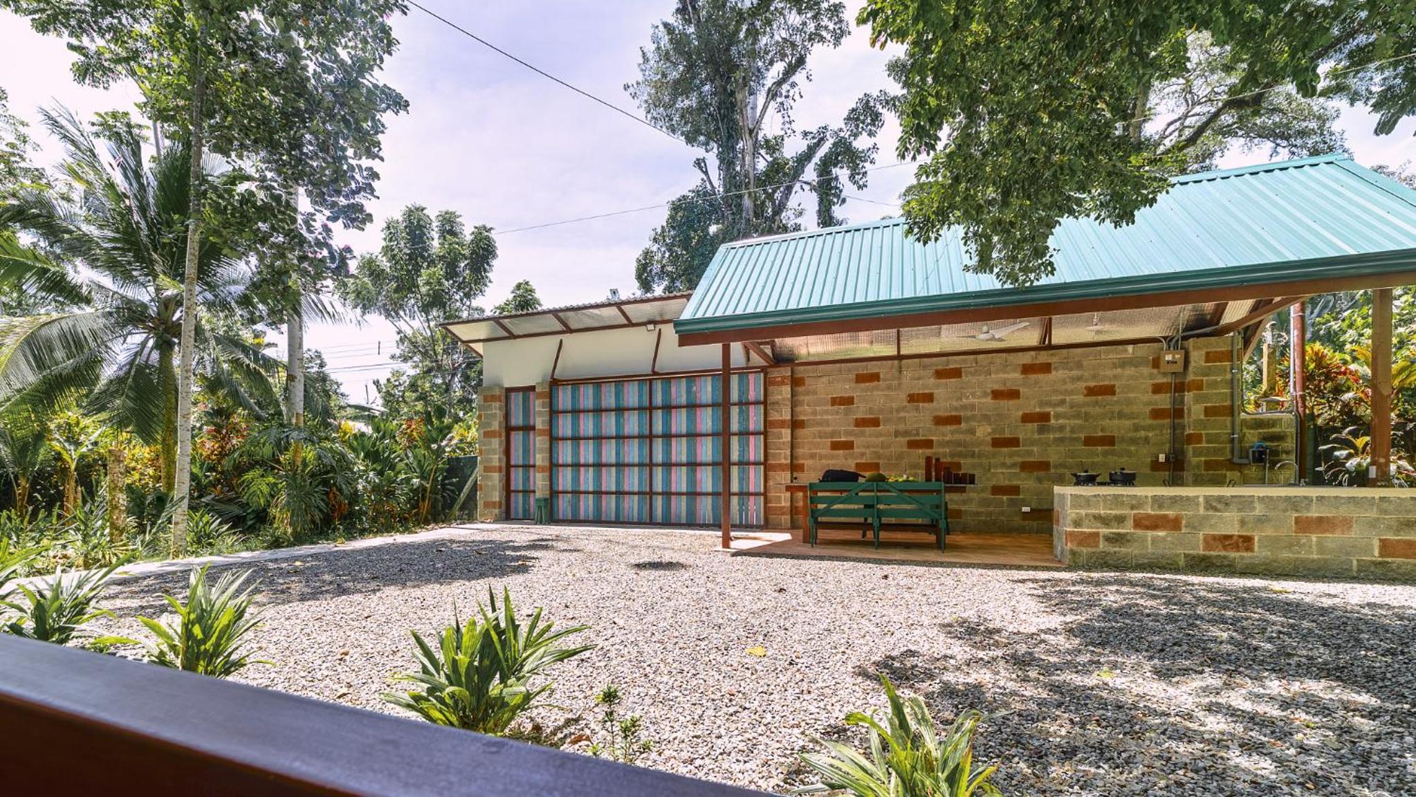 Casa Iris- Home for Family, Steps From the Beach, Pool and Yoga Deck