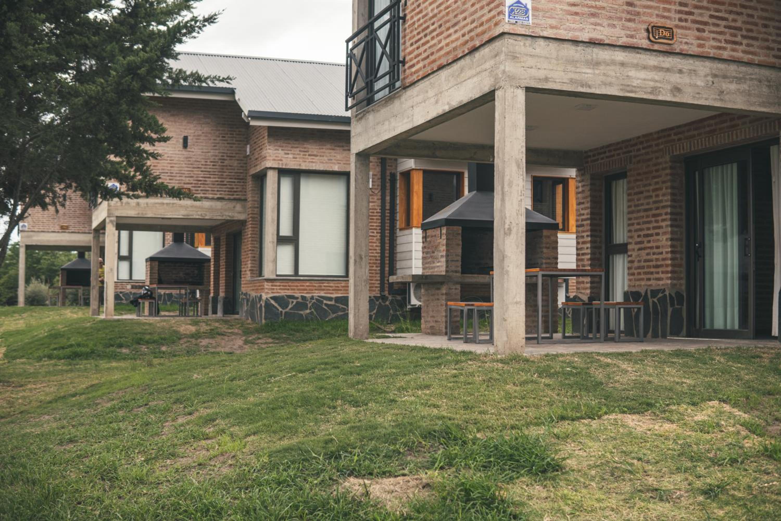 Pentagrama, casas de campo