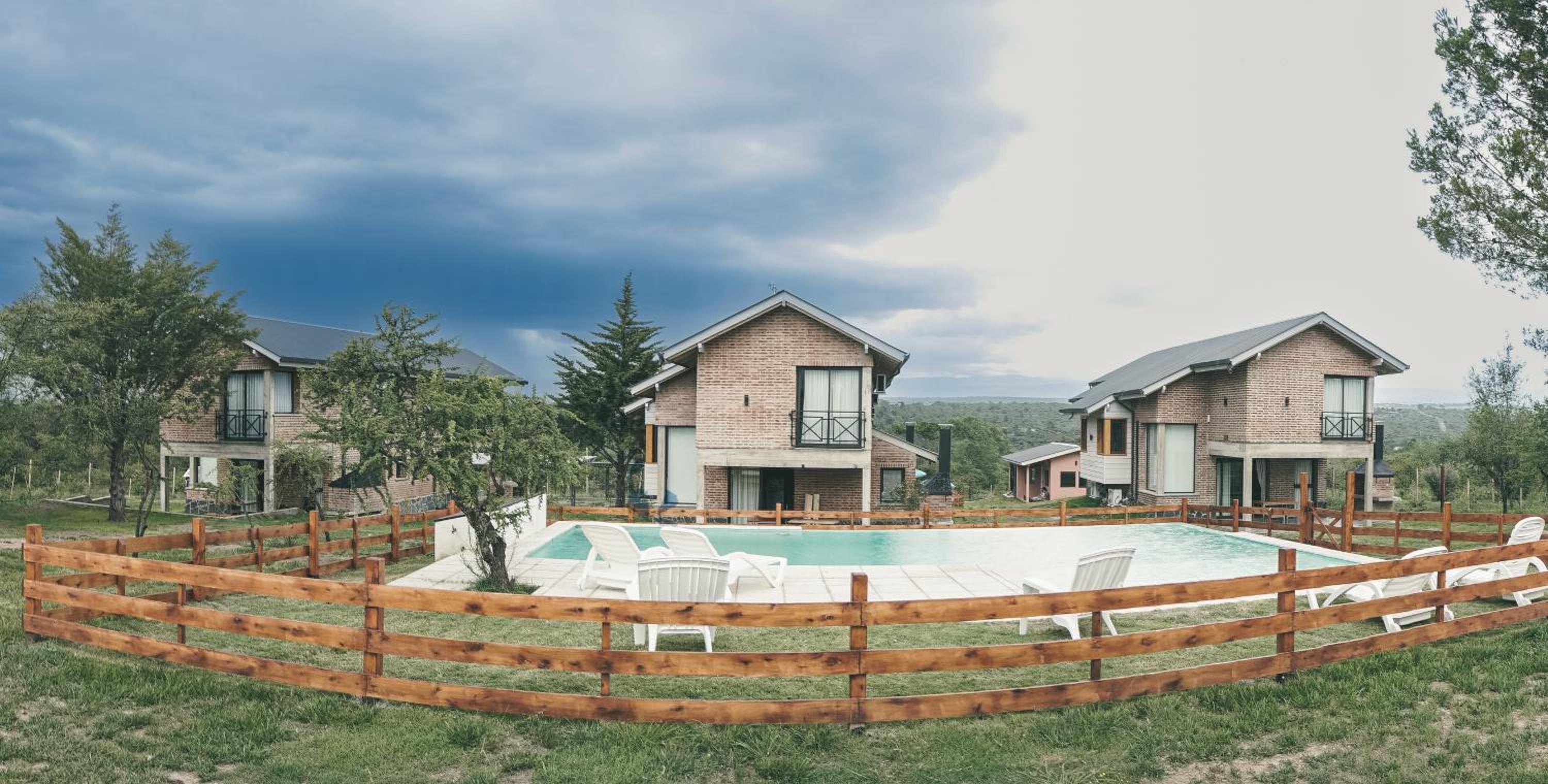 Pentagrama, casas de campo