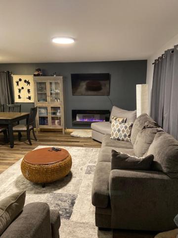 Bears Den Guest House