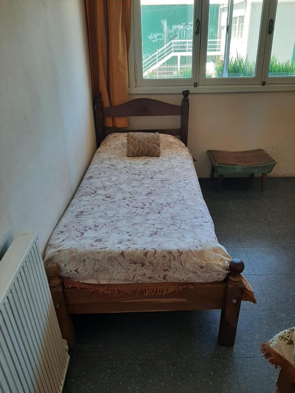 Hospedaje Legus