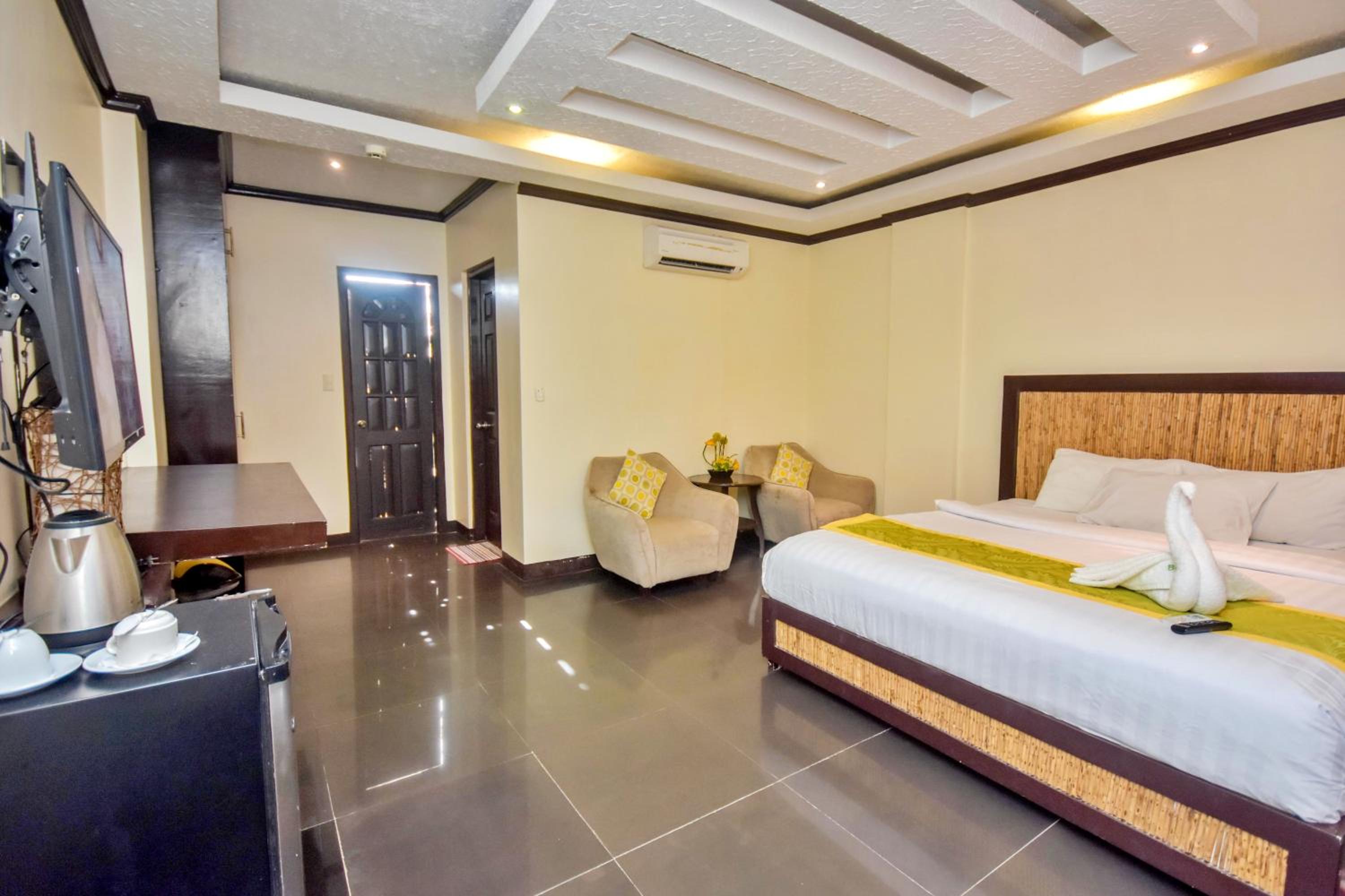 Bamboo Beach Resort & Restaurant