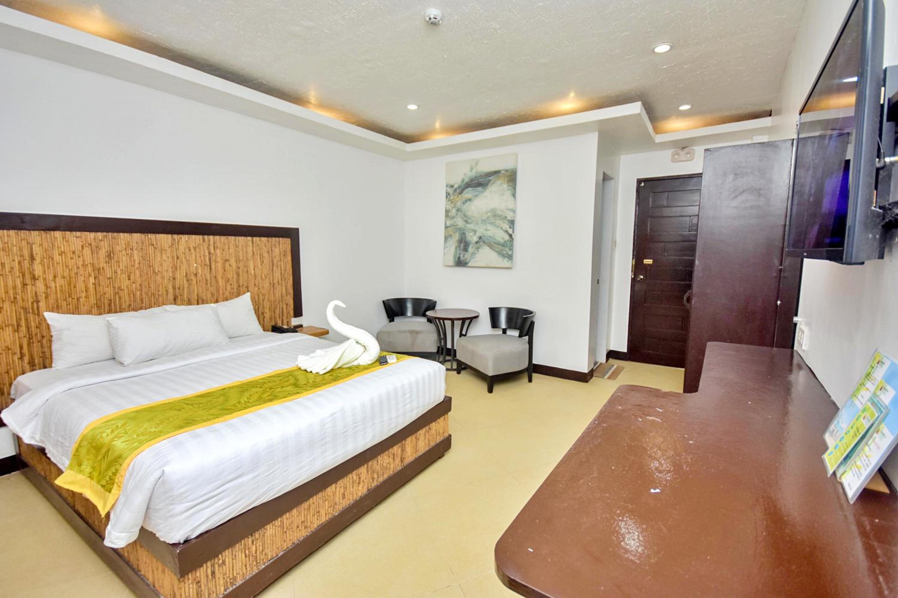 Bamboo Beach Resort & Restaurant