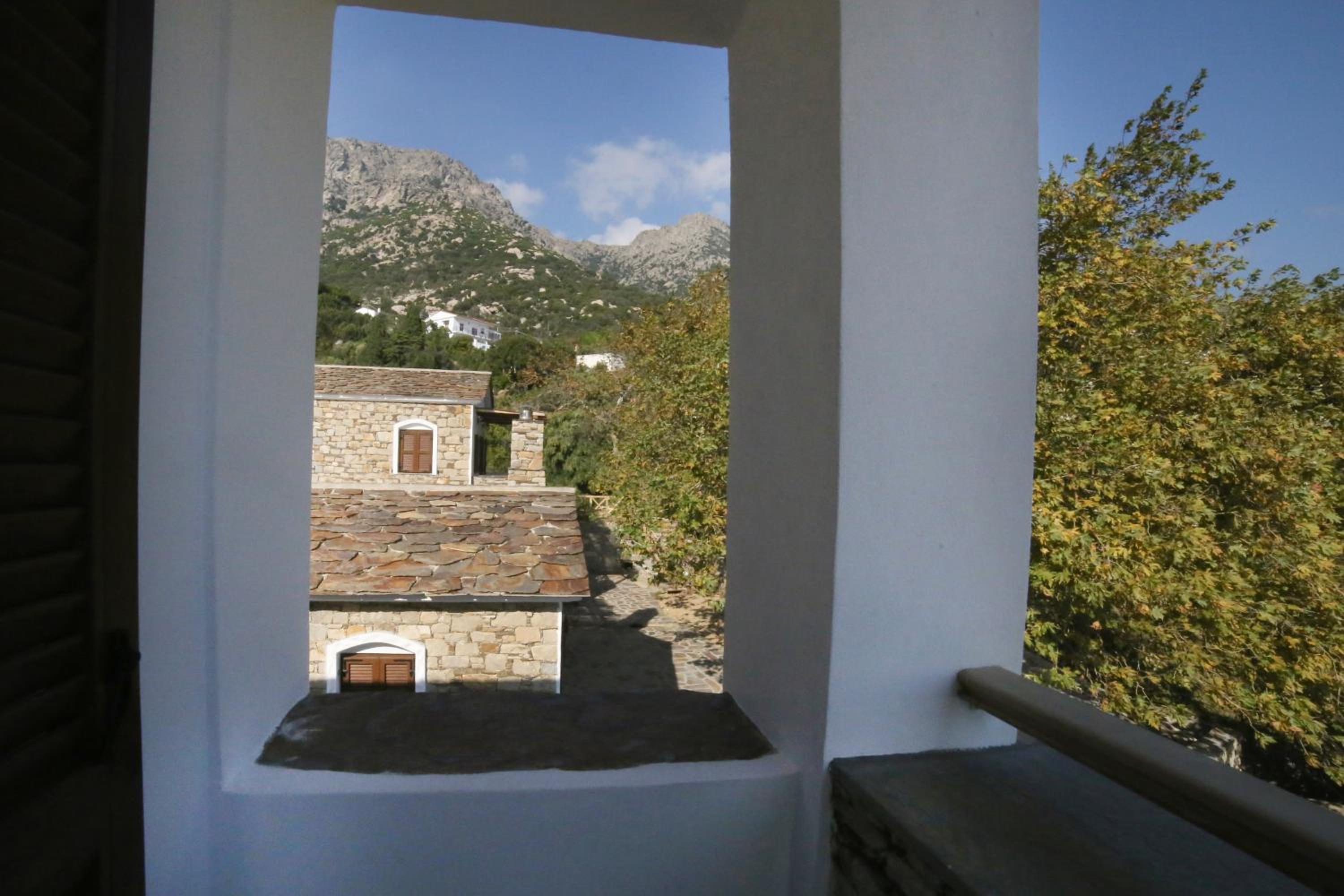 Photo 28