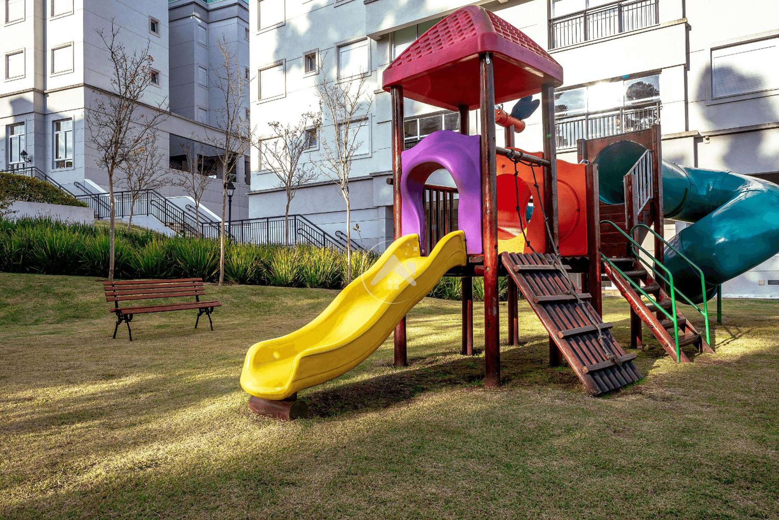 Incrível apto em condomínio completo, muito próximo ao Centrinho do Capivari - Campos do Jordão