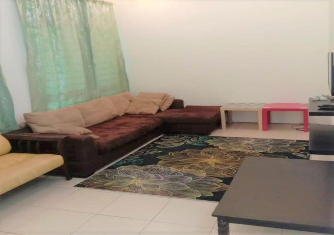Samarahan Homestay 3-bedrooms house photo 7