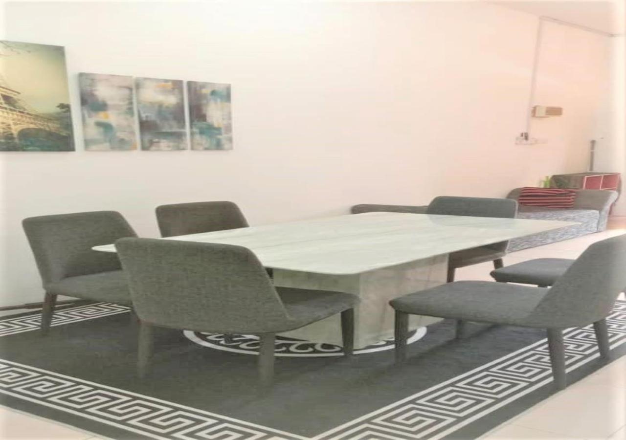Samarahan Homestay 3-bedrooms house photo 8