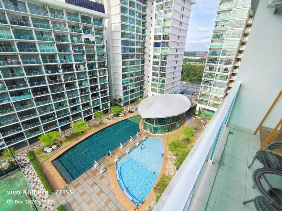 Mount Austin #Palazio B2 Pool view 1-3Pax #MSPro