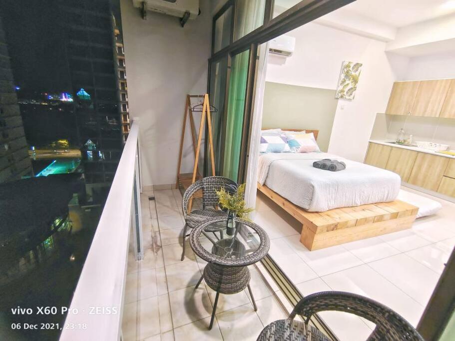 Mount Austin #Palazio B2 Pool view 1-3Pax #MSPro