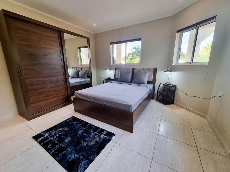 Villa With Pool and Sea View
