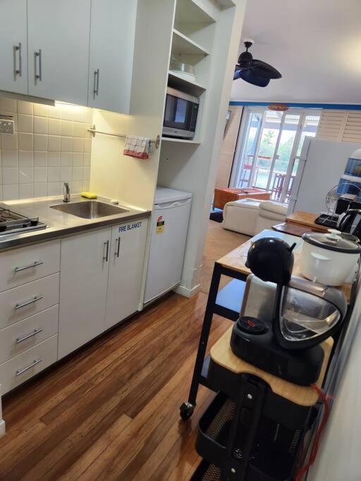 Water View. 1bedroom Sleeps 2. WI-FI, Wash Machine