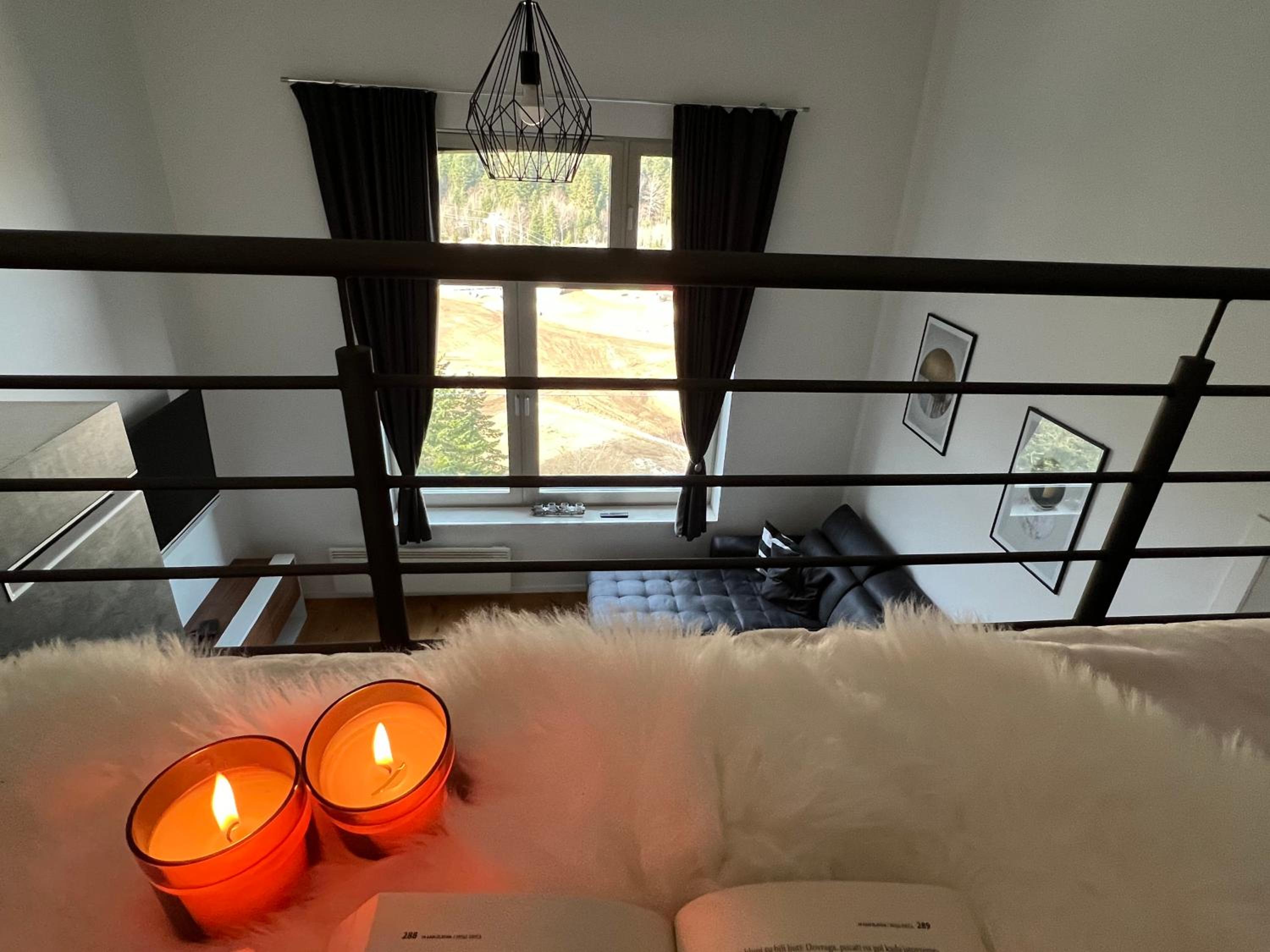 The View - ski to door