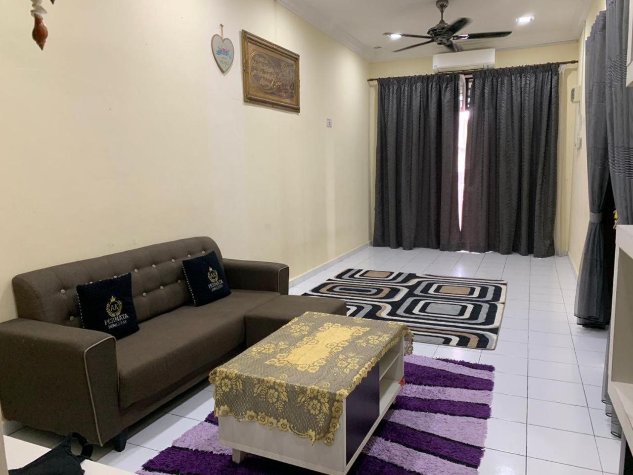AK PERMATA HOMESTAY
