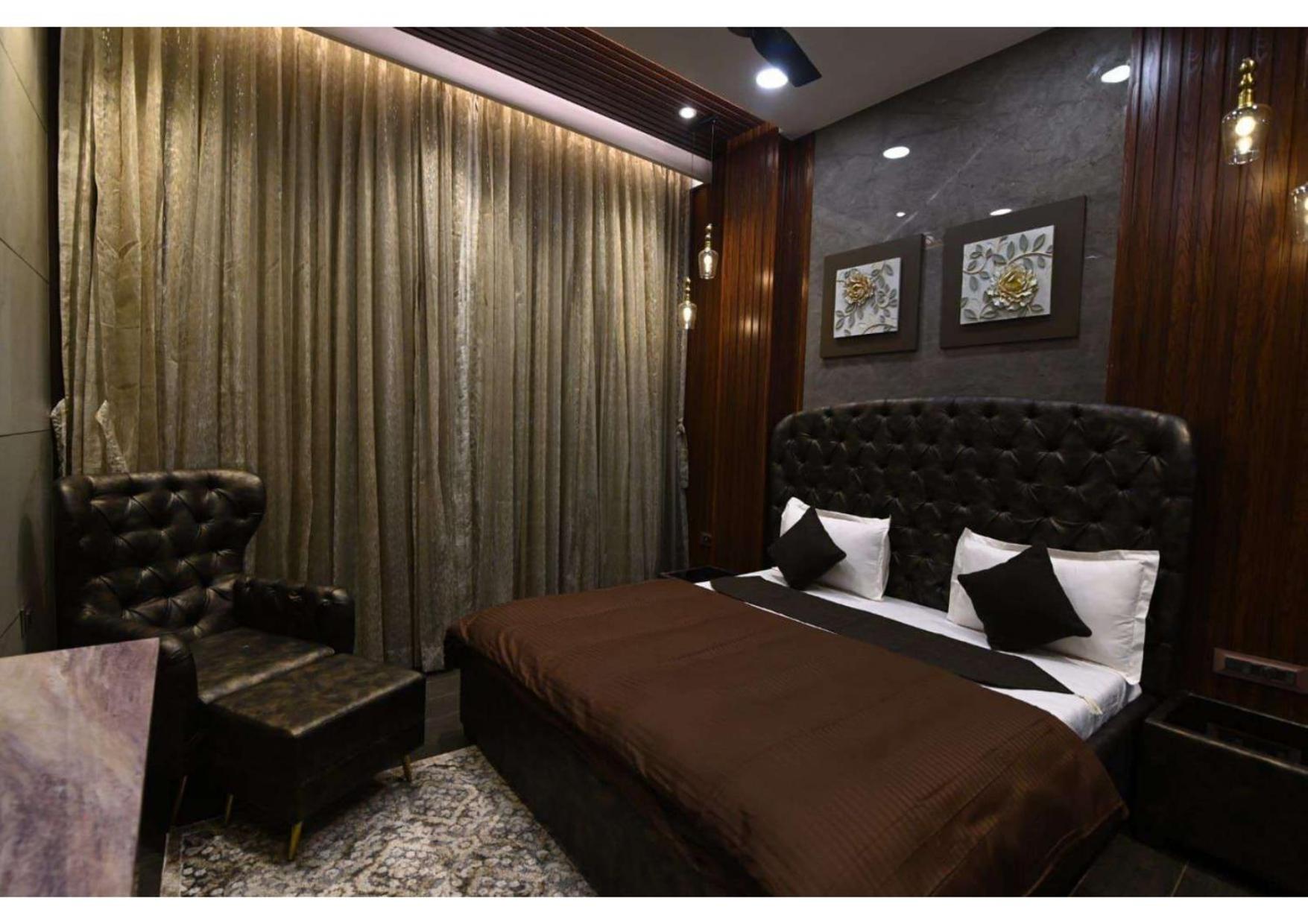 Mansion 6BHK view 4