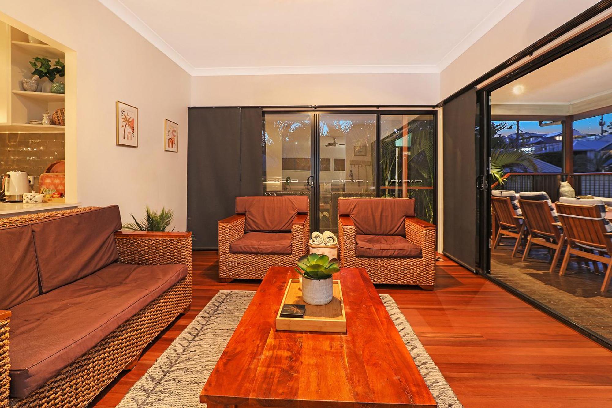 Luxury Holiday Home in Alex - Heated Pool - Pets Allowed