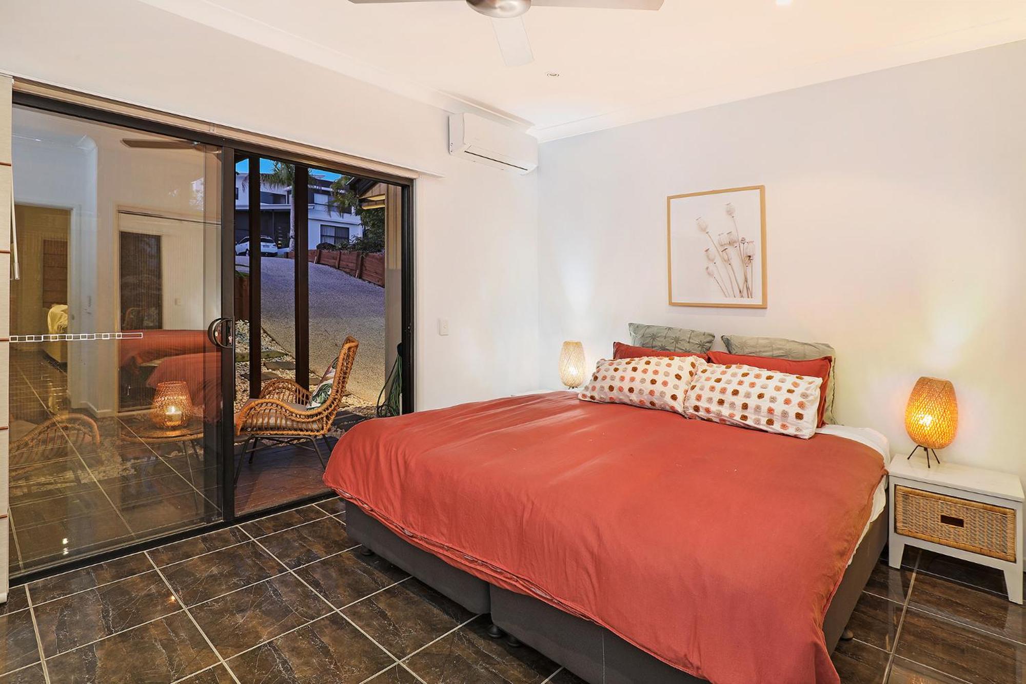 Luxury Holiday Home in Alex - Heated Pool - Pets Allowed