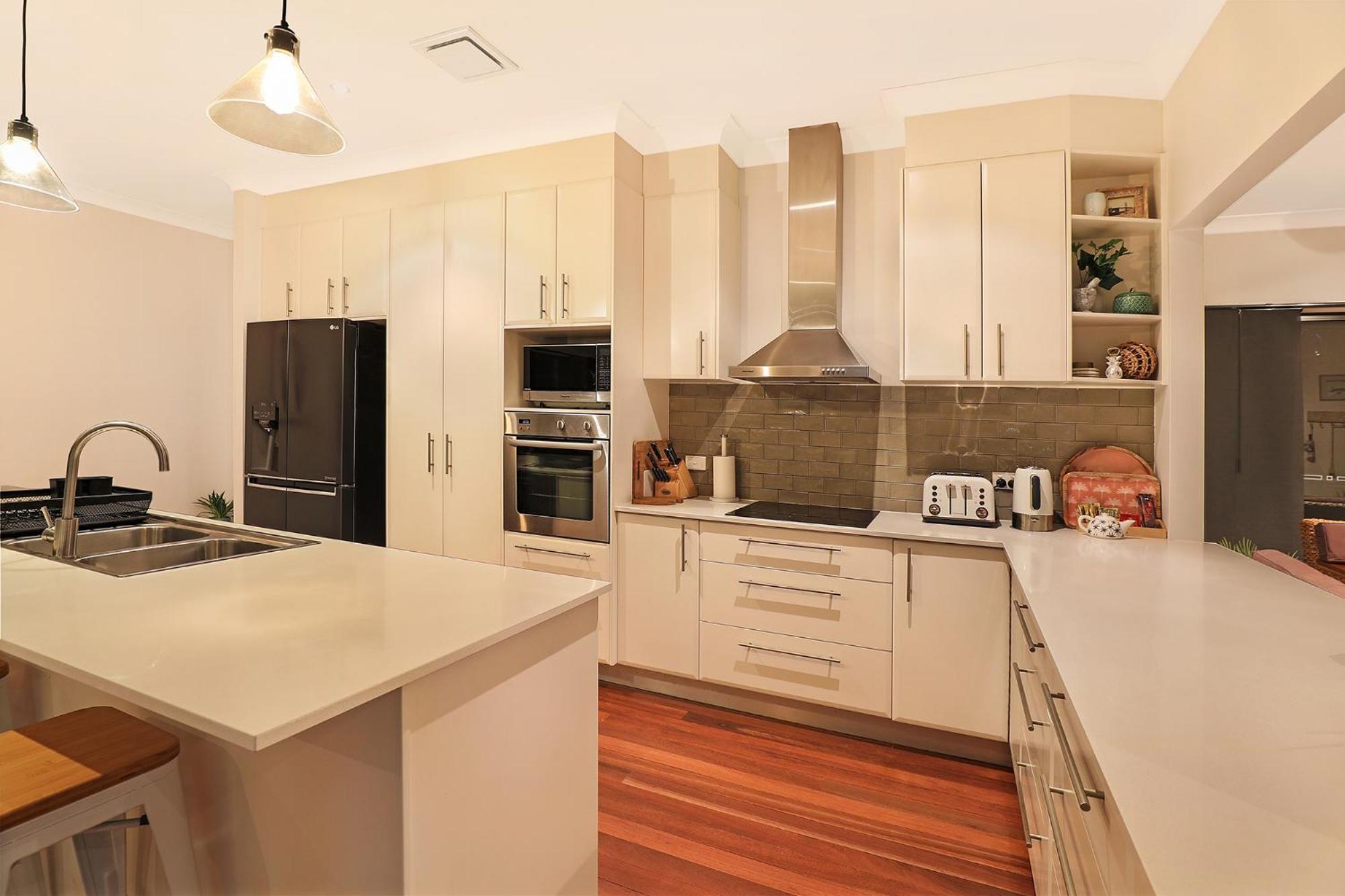 Luxury Holiday Home in Alex - Heated Pool - Pets Allowed