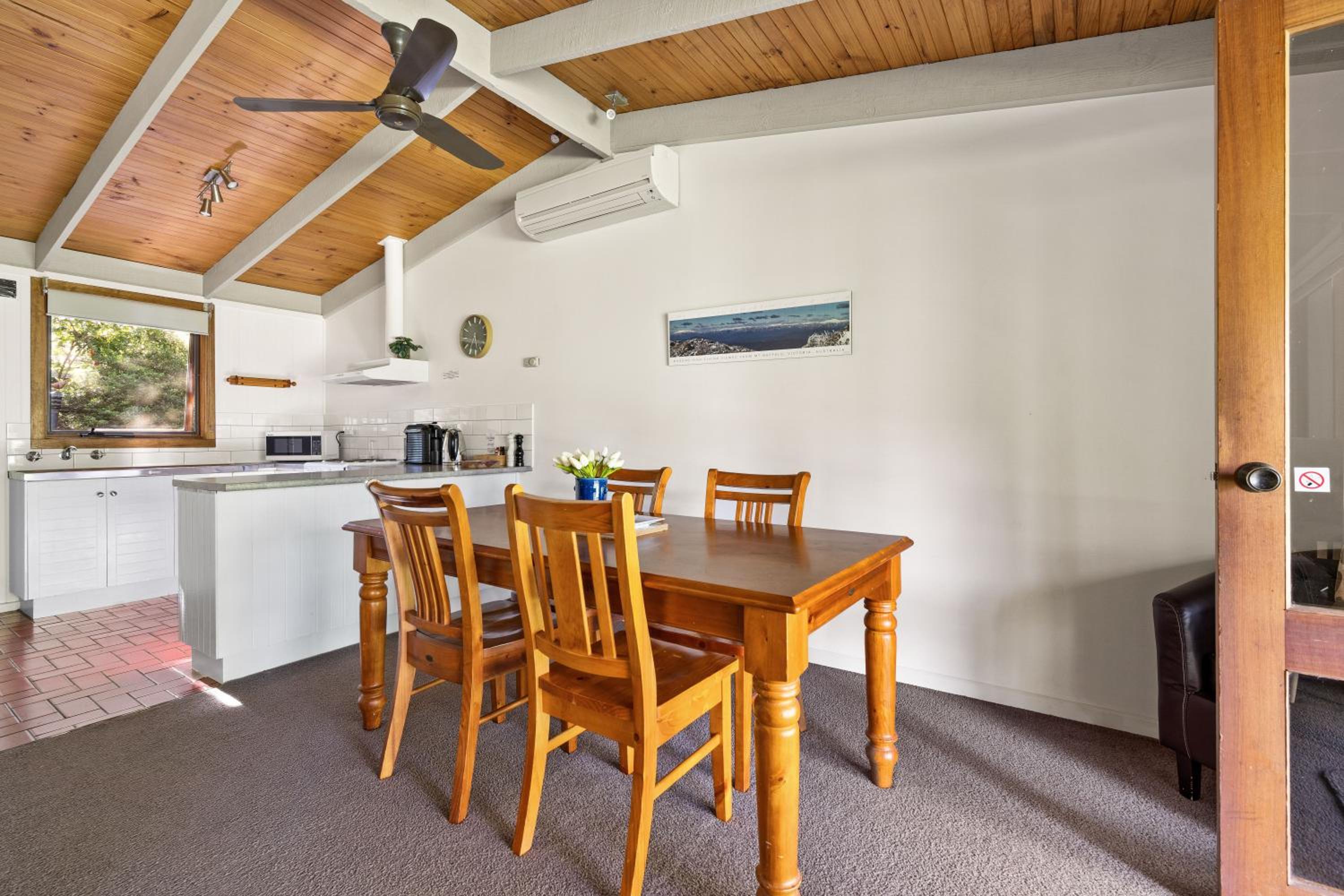 Kiewa Country Cottages