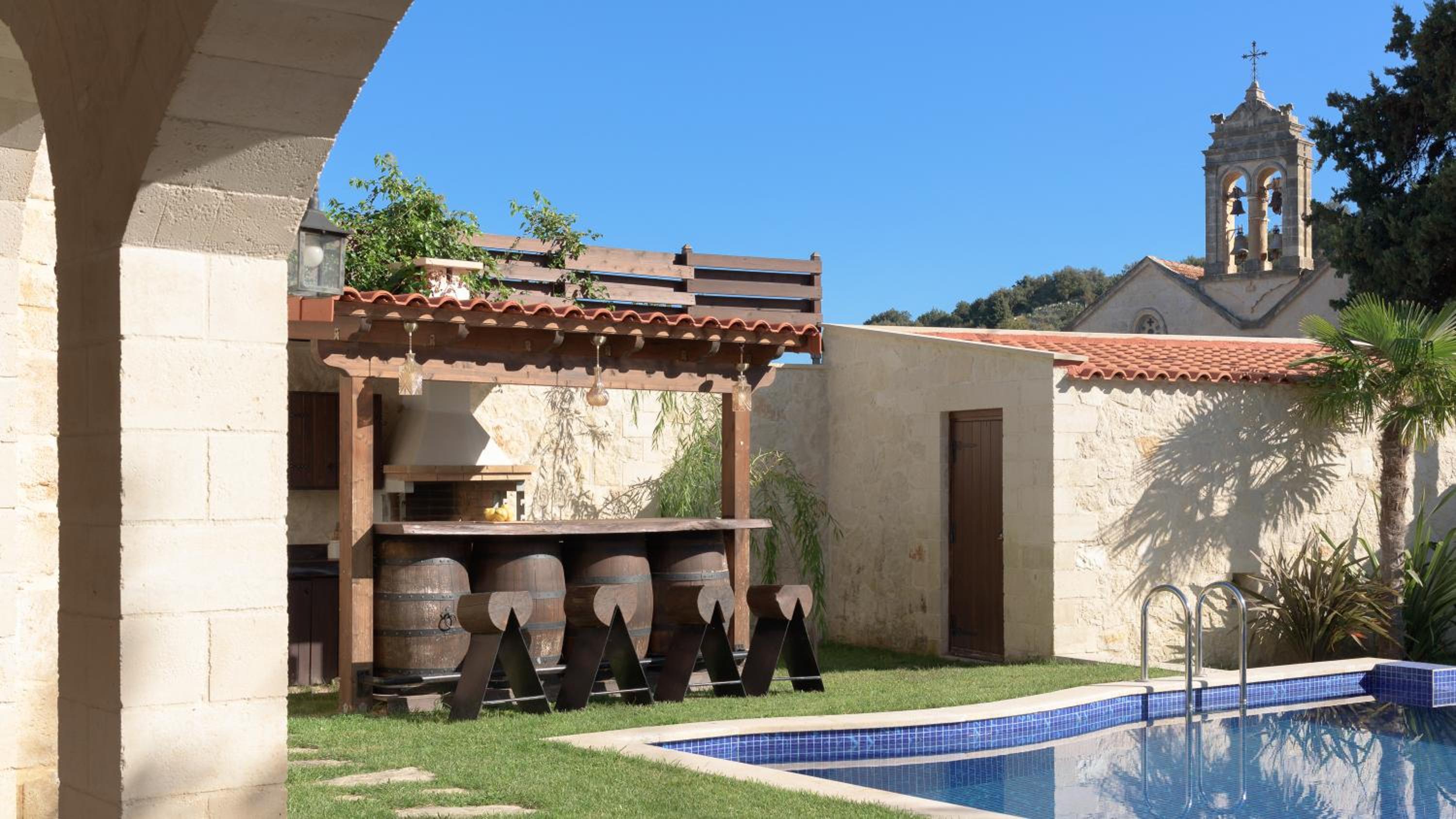 Nicole Villa I Private ''Heated'' Pool, Village Escape