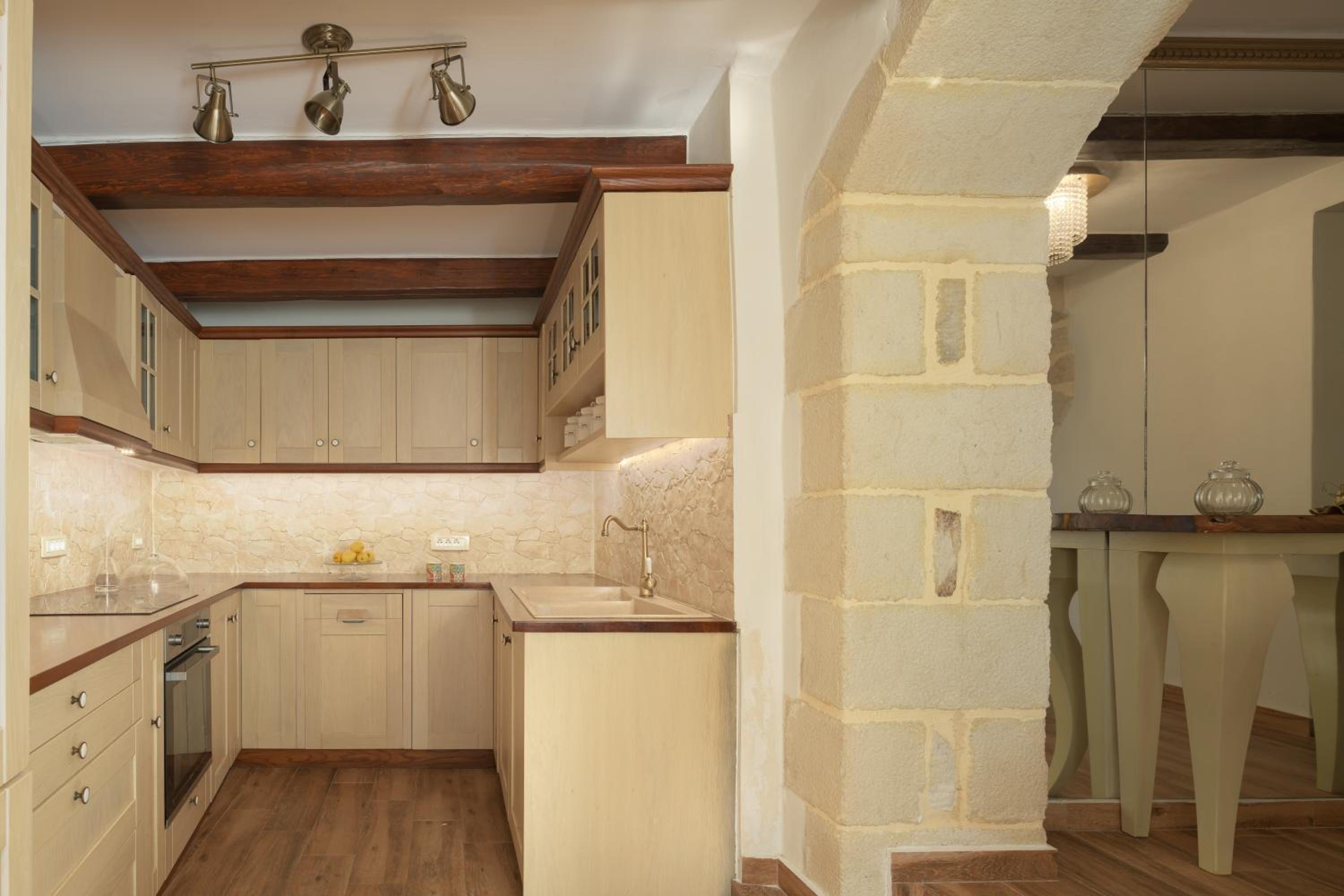 Nicole Villa - Private ''Heated'' Pool, Village Escape