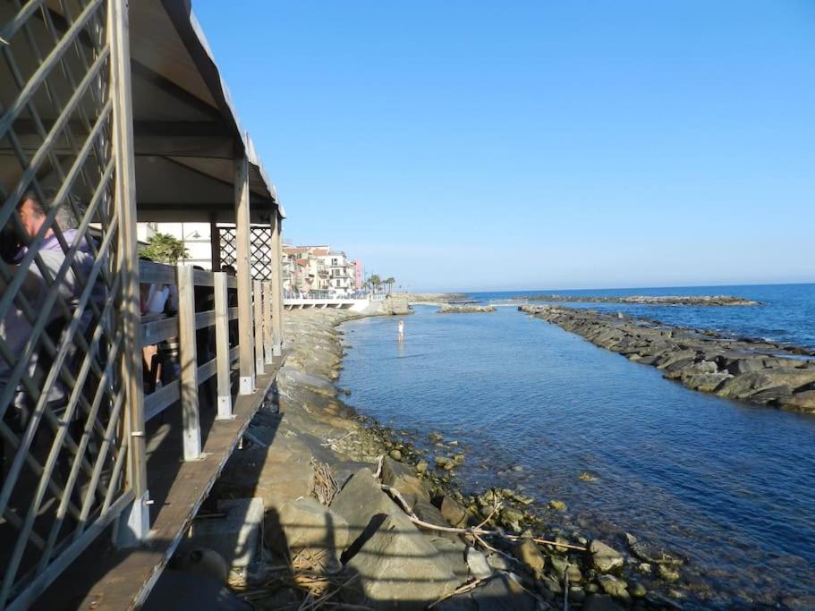 Sea View, in the old town Santo Stefano Al Mare photo 5