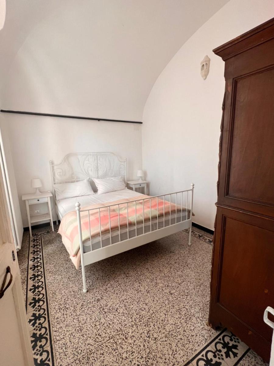 Sea View, in the old town Santo Stefano Al Mare photo 2