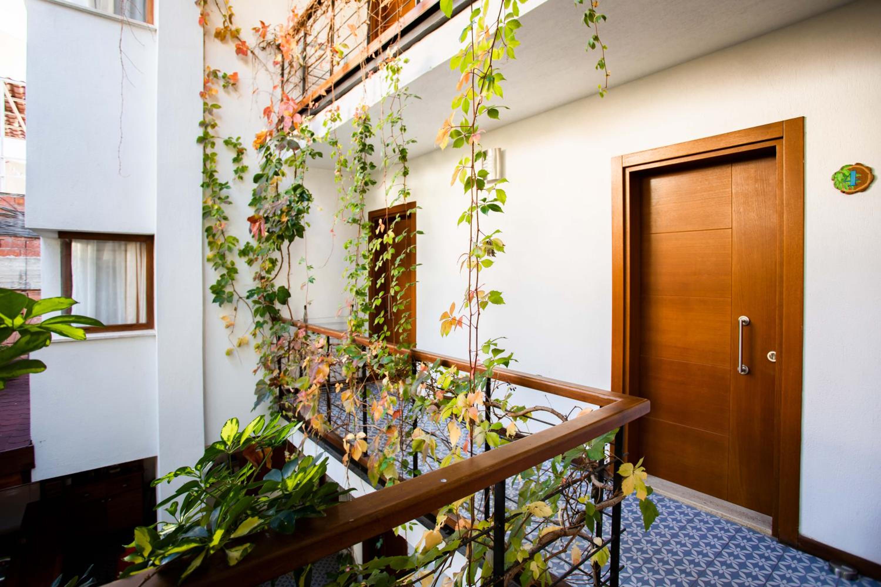 Mare Nostrum Apart - Image 63