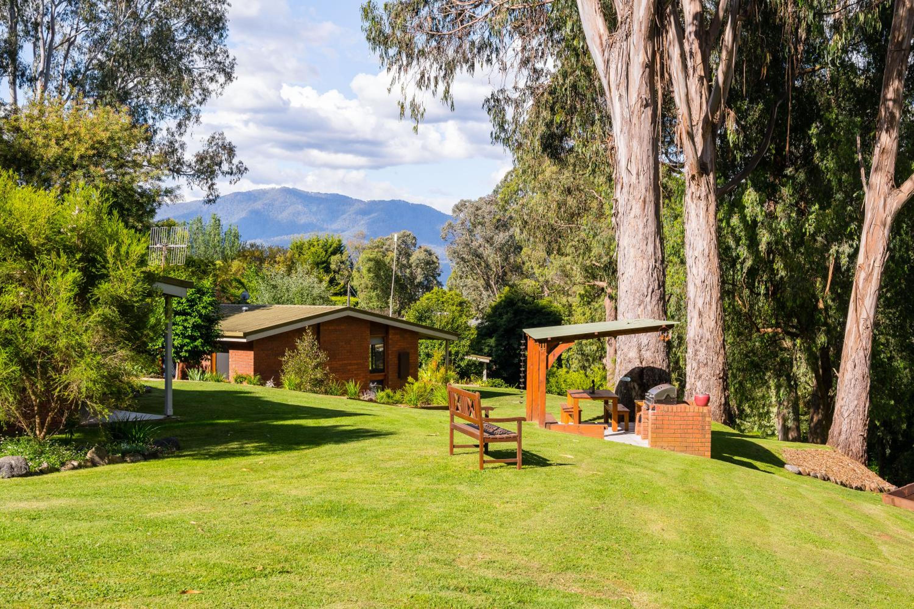 Kiewa Country Cottages