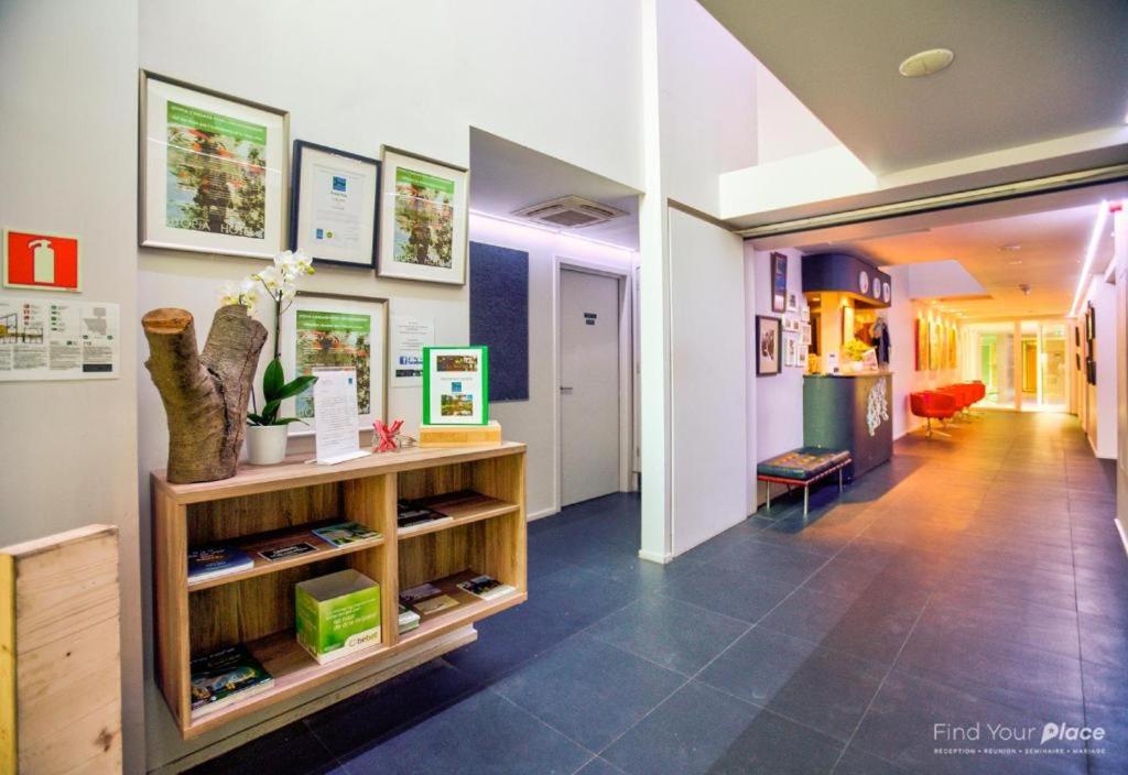 Utopia Village - Art & Nature Lodges