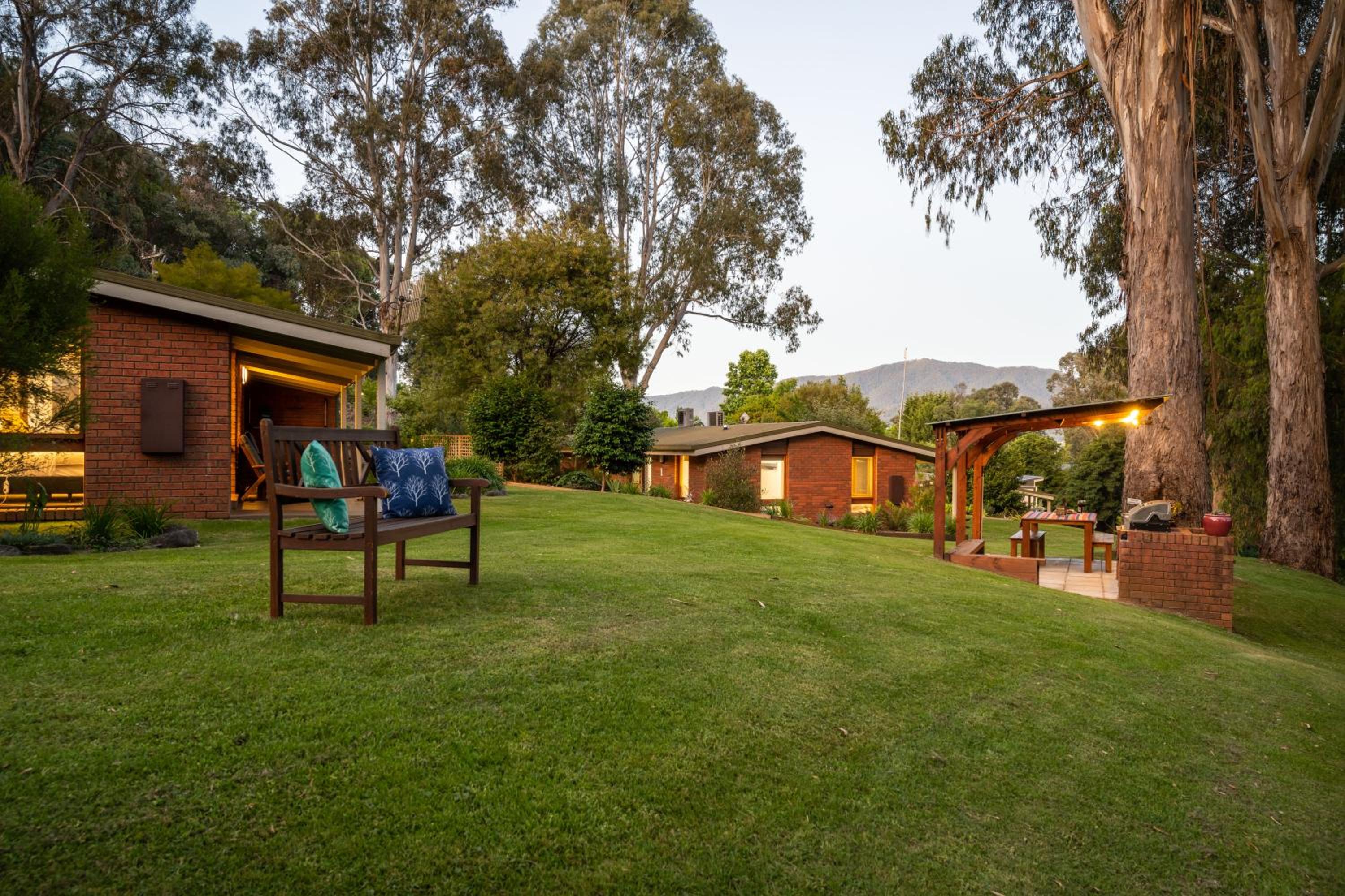 Kiewa Country Cottages