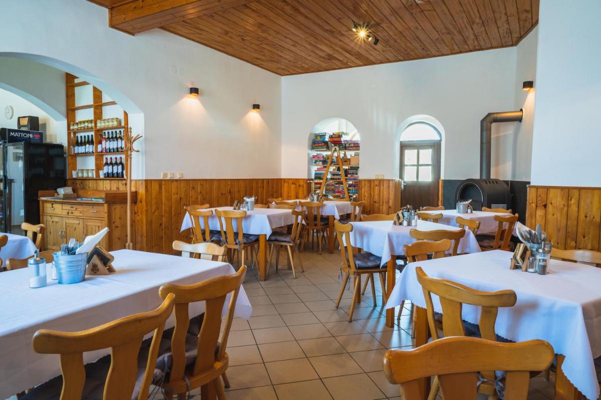 Penzion Rybářská bašta a Vinařství Vyskočil Strachotín