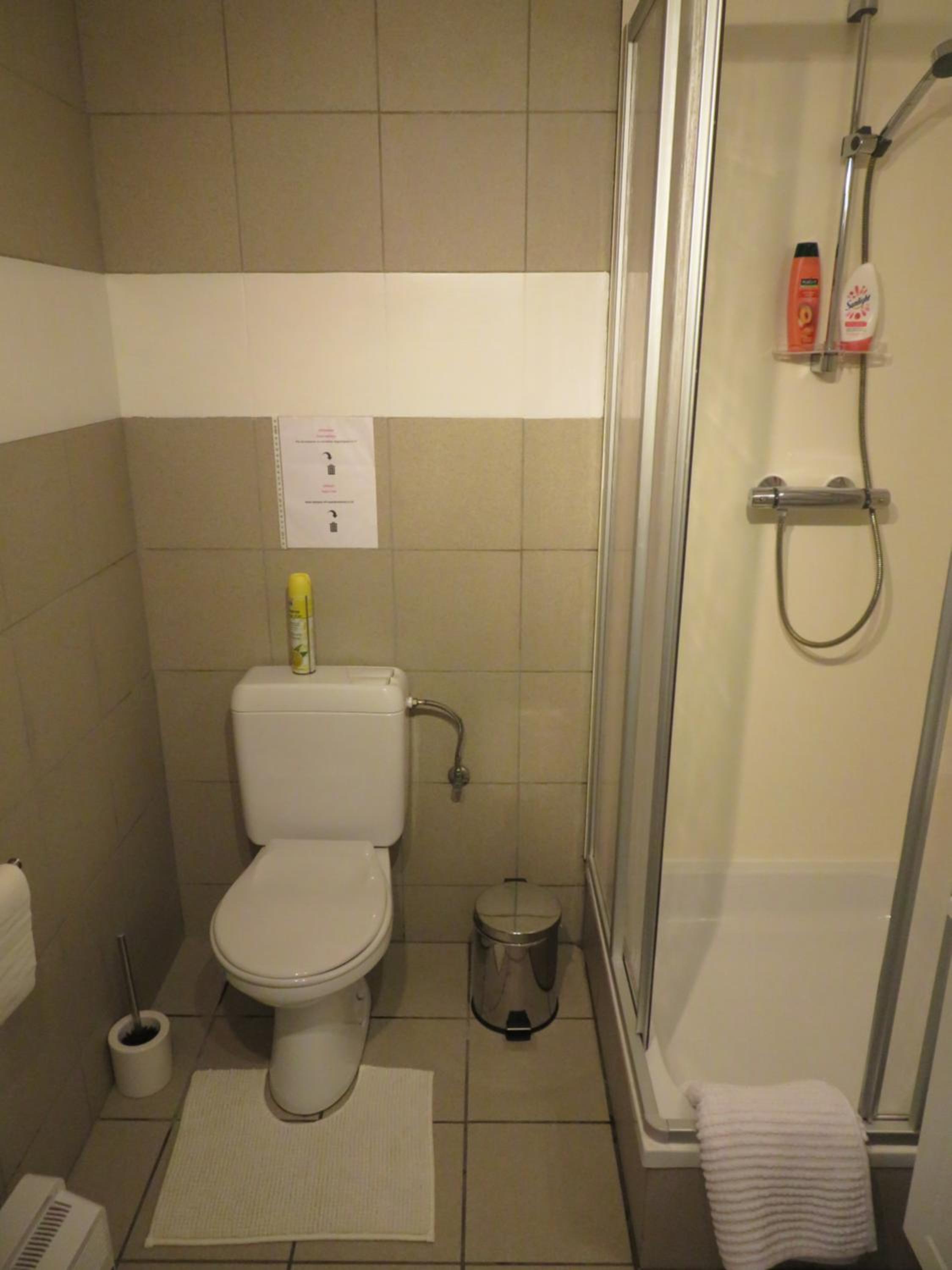 Photo 10