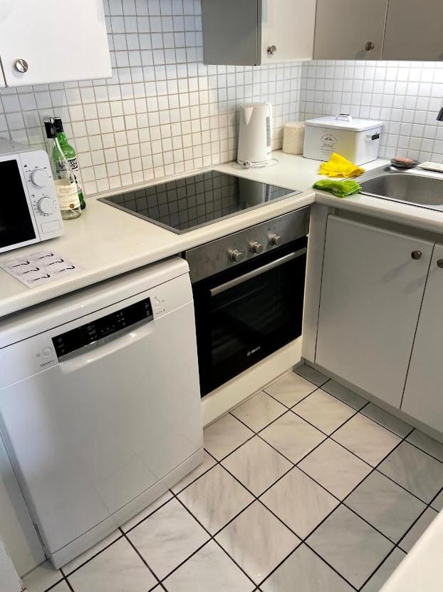 Appart sympa 6p avec garage et terrasse ensoleillée et spacieuse à 25m de la Mer Westende
