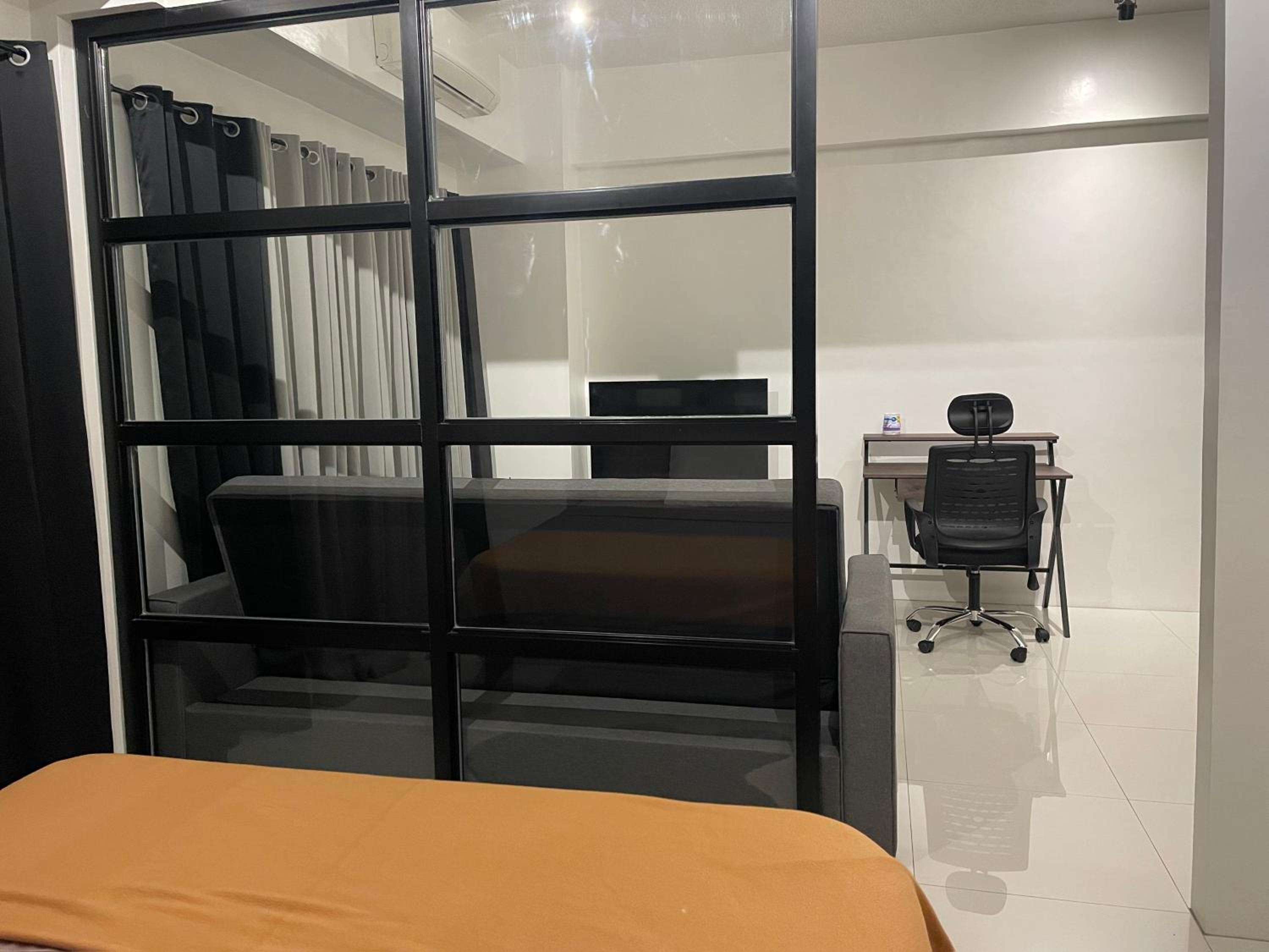 Aurrow Studio @ Burgos Circle BGC view 3