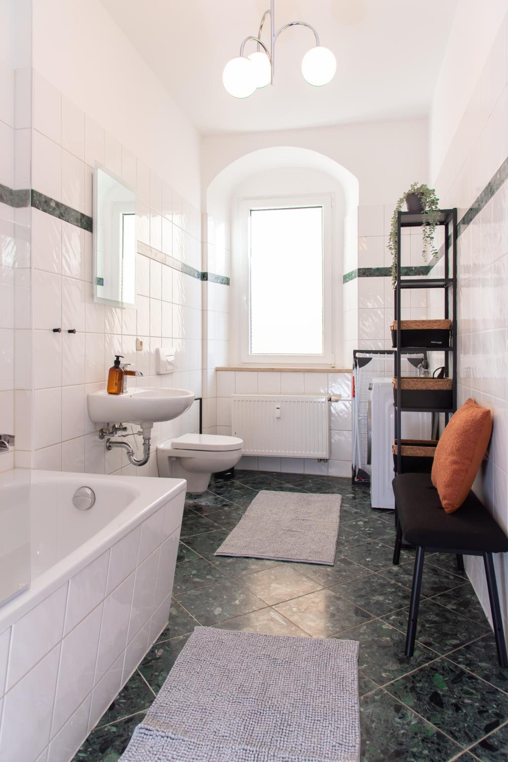 Stilvolles Apartment direkt am Marktplatz / Netflix und WiFi - Property Image 12