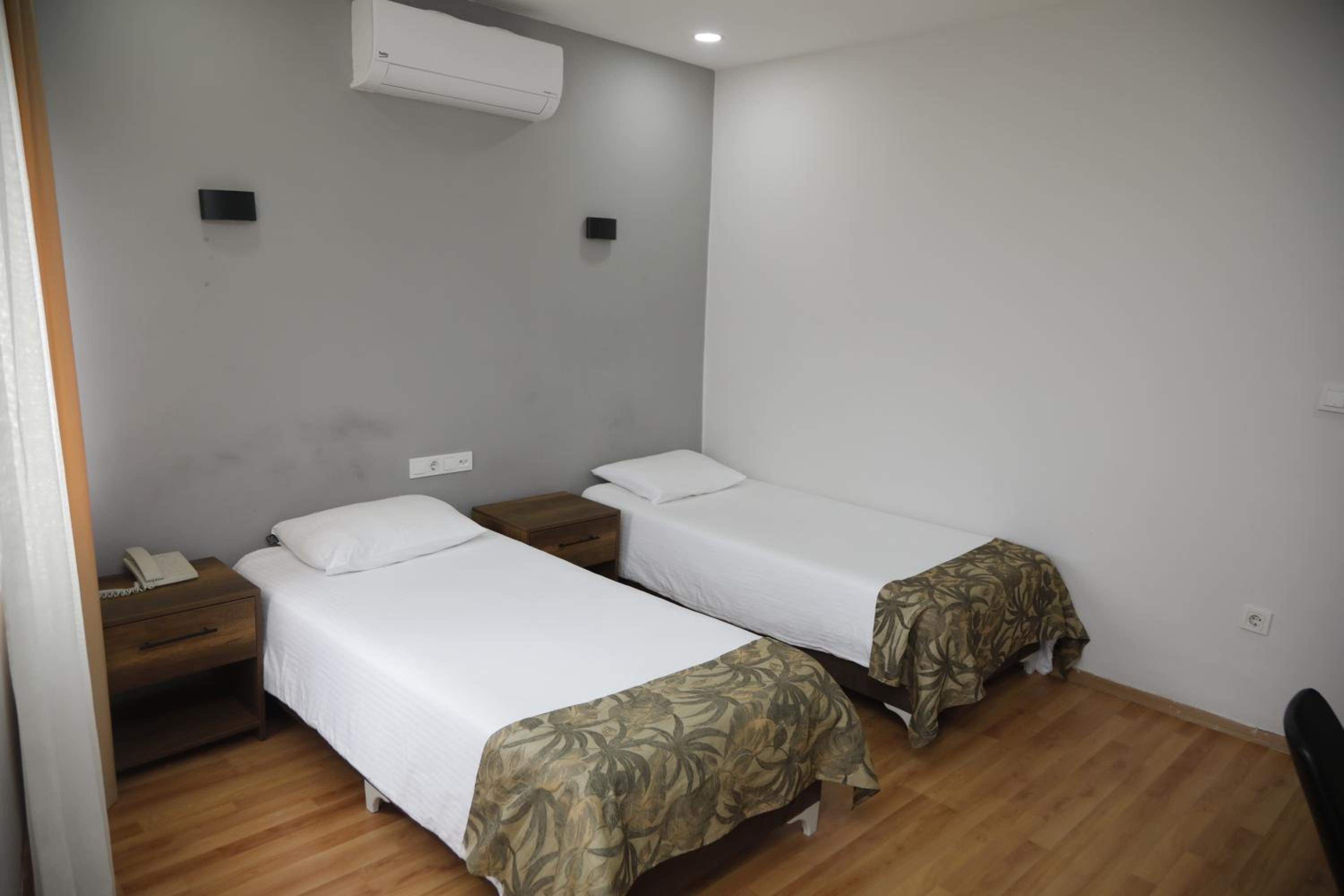 Cihan Palas - Image 43