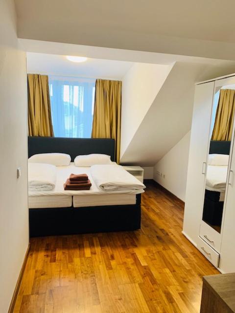 Aurellia Deluxe Apartments
