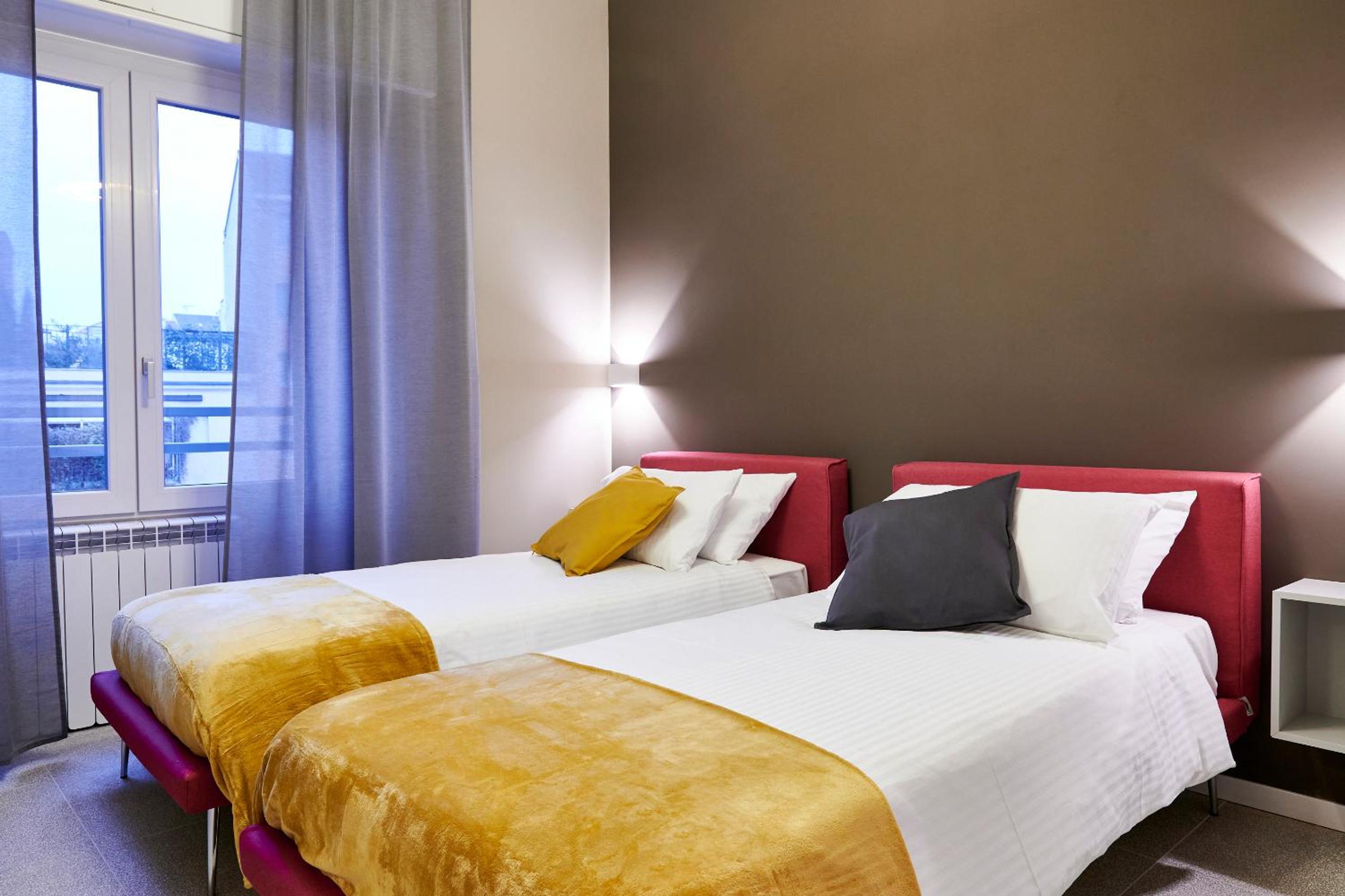 GREEN RIBBON