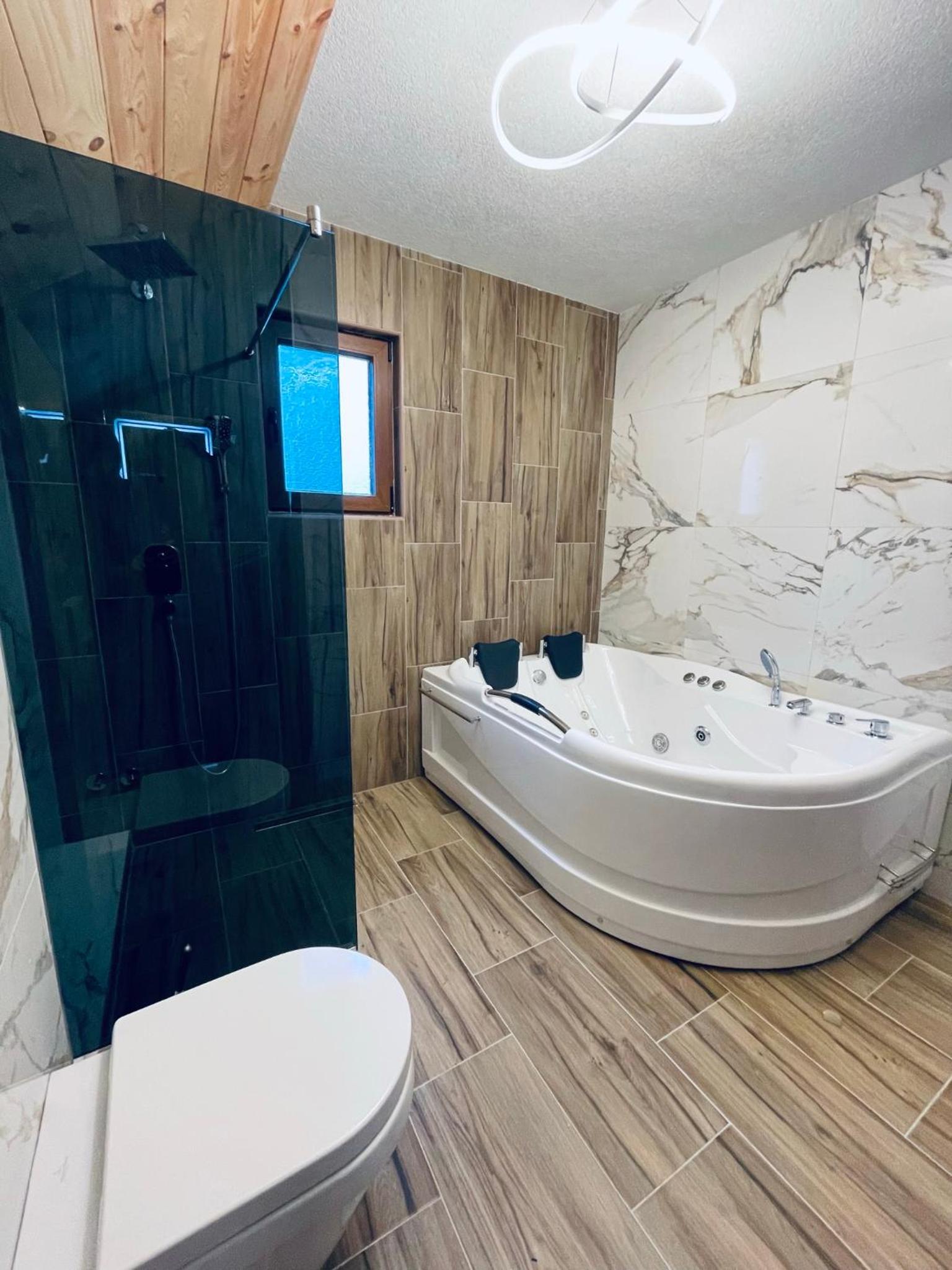 Chalet Montenegrina with jacuzzi photo 2