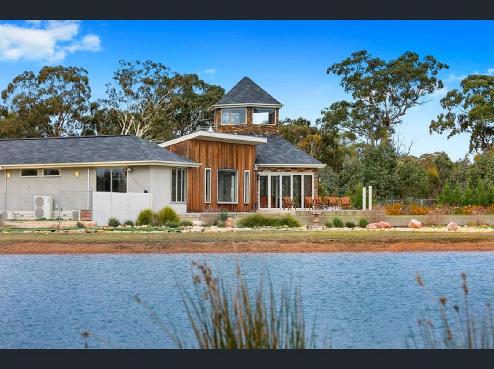 The Grand Manor