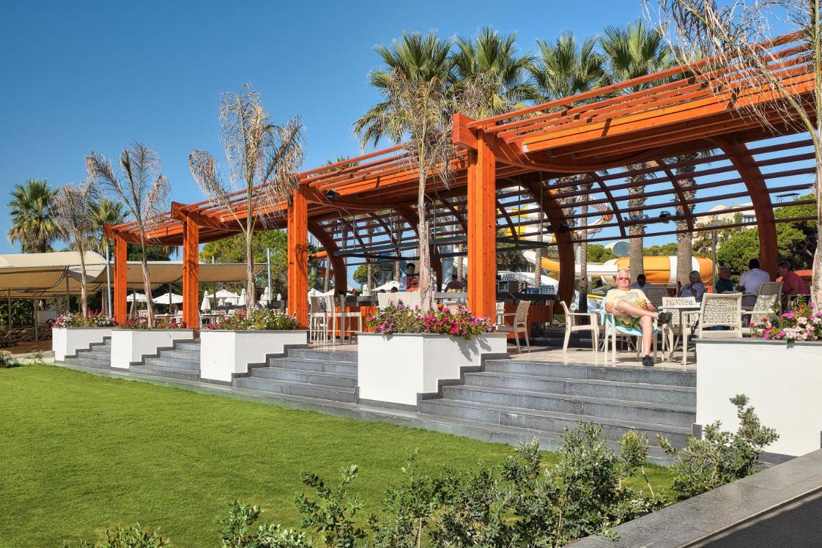 outdoor BBQ area