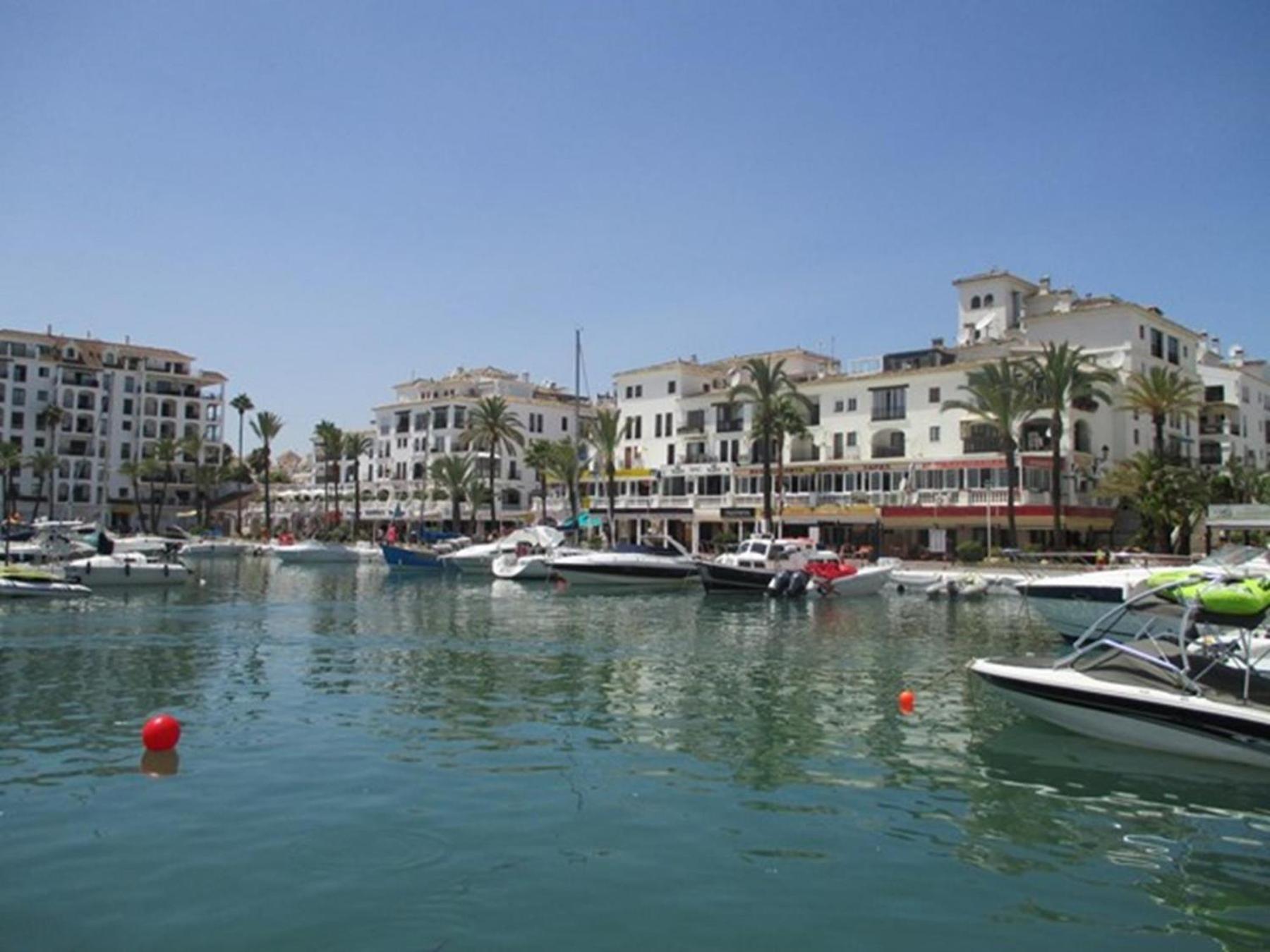 2086-Amazing penthouse with sea view solarium view 3