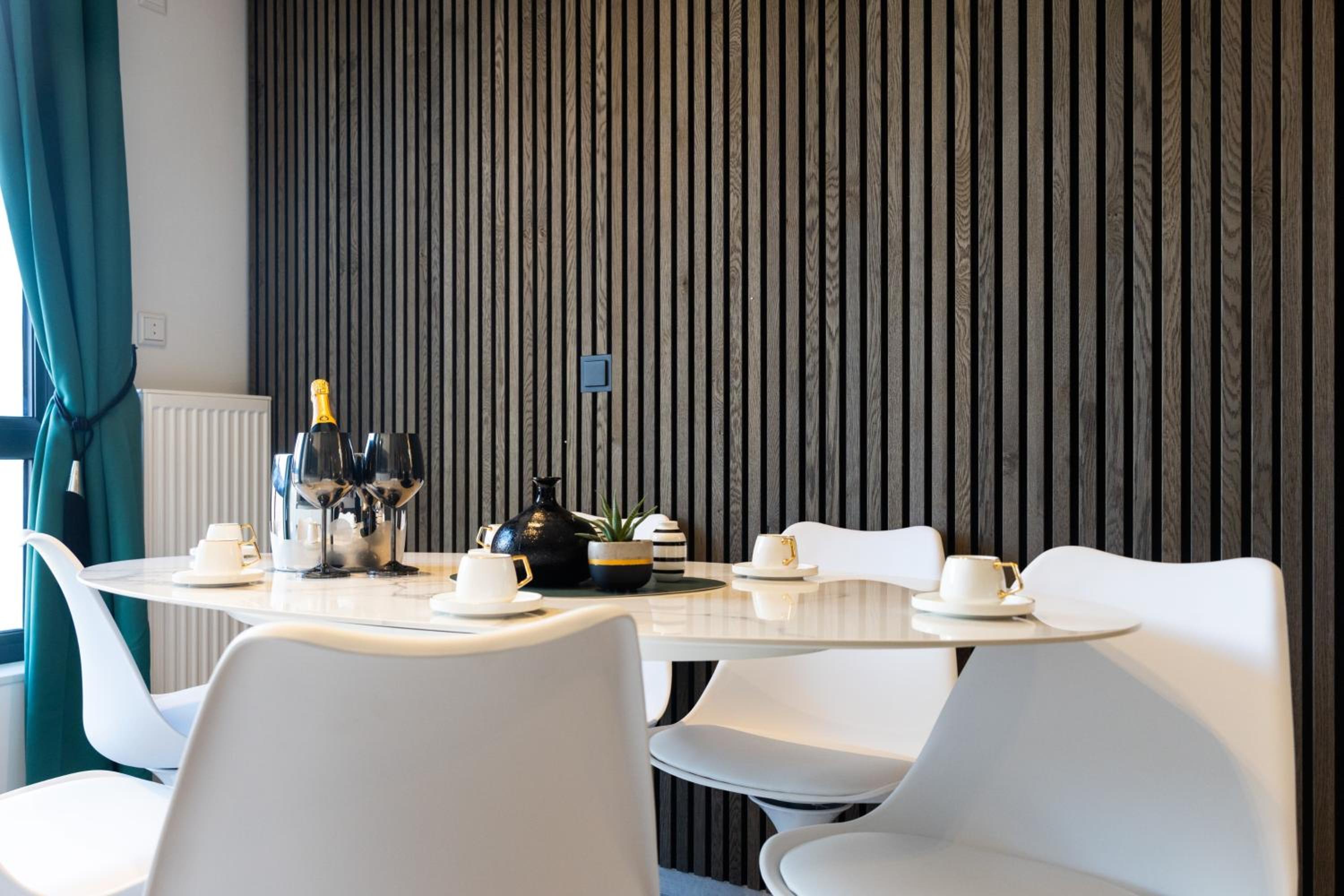 Eco Smart Apartments Premium City - Property Image 6