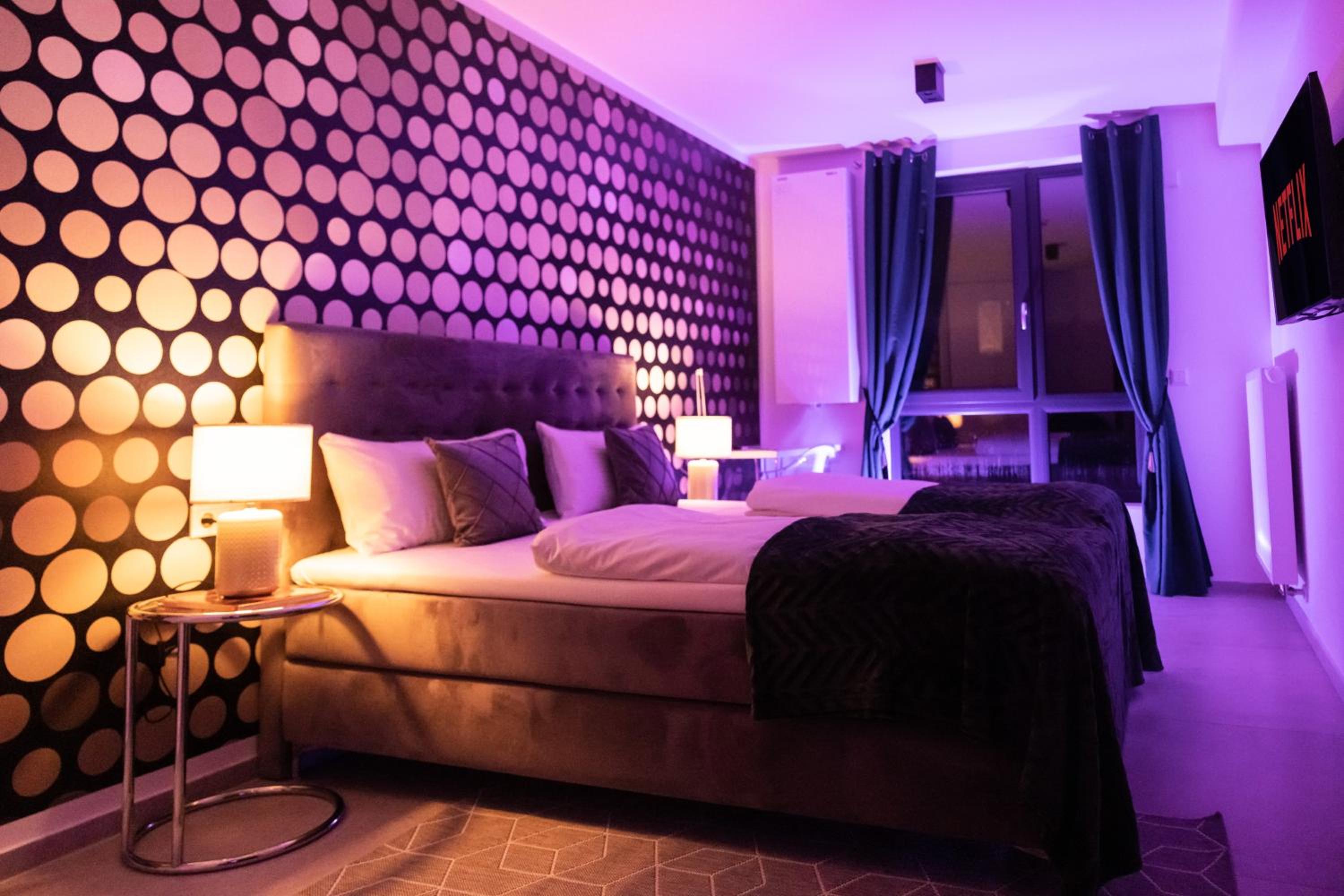 Eco Smart Apartments Premium City - Property Image 11