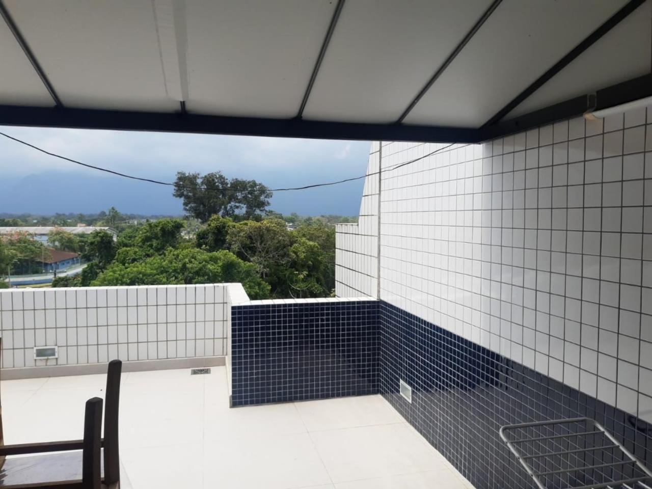 Apartamento Duplex pé na areia em Boracéia