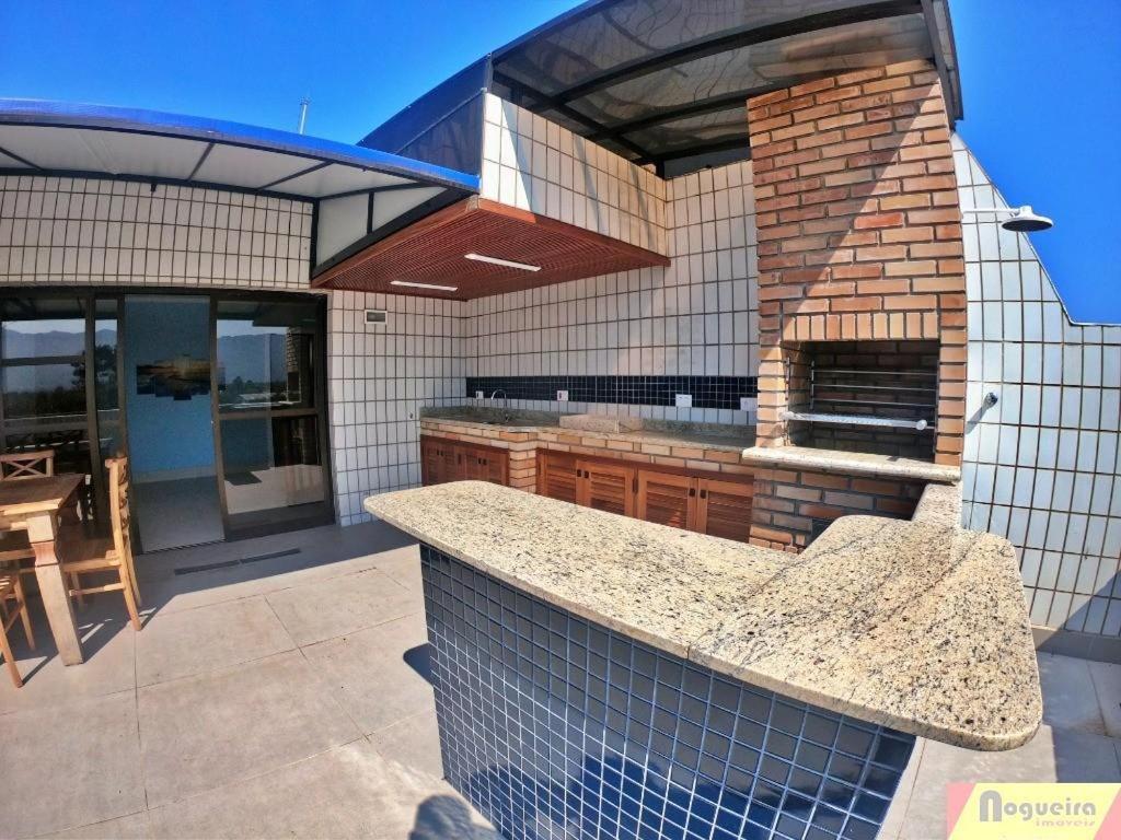 Apartamento Duplex pé na areia em Boracéia