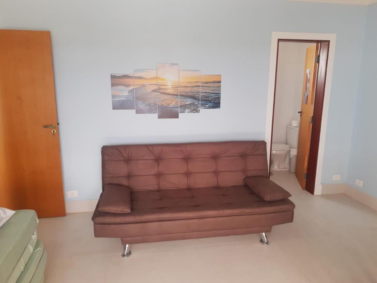 Apartamento Duplex pé na areia em Boracéia