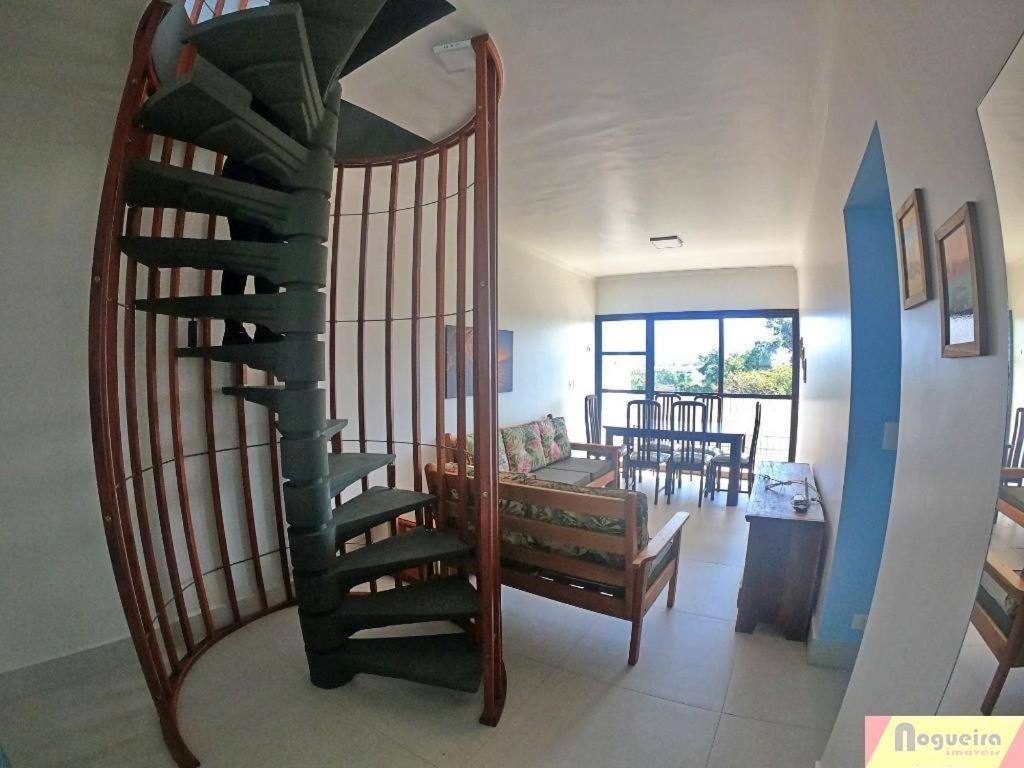 Apartamento Duplex pé na areia em Boracéia