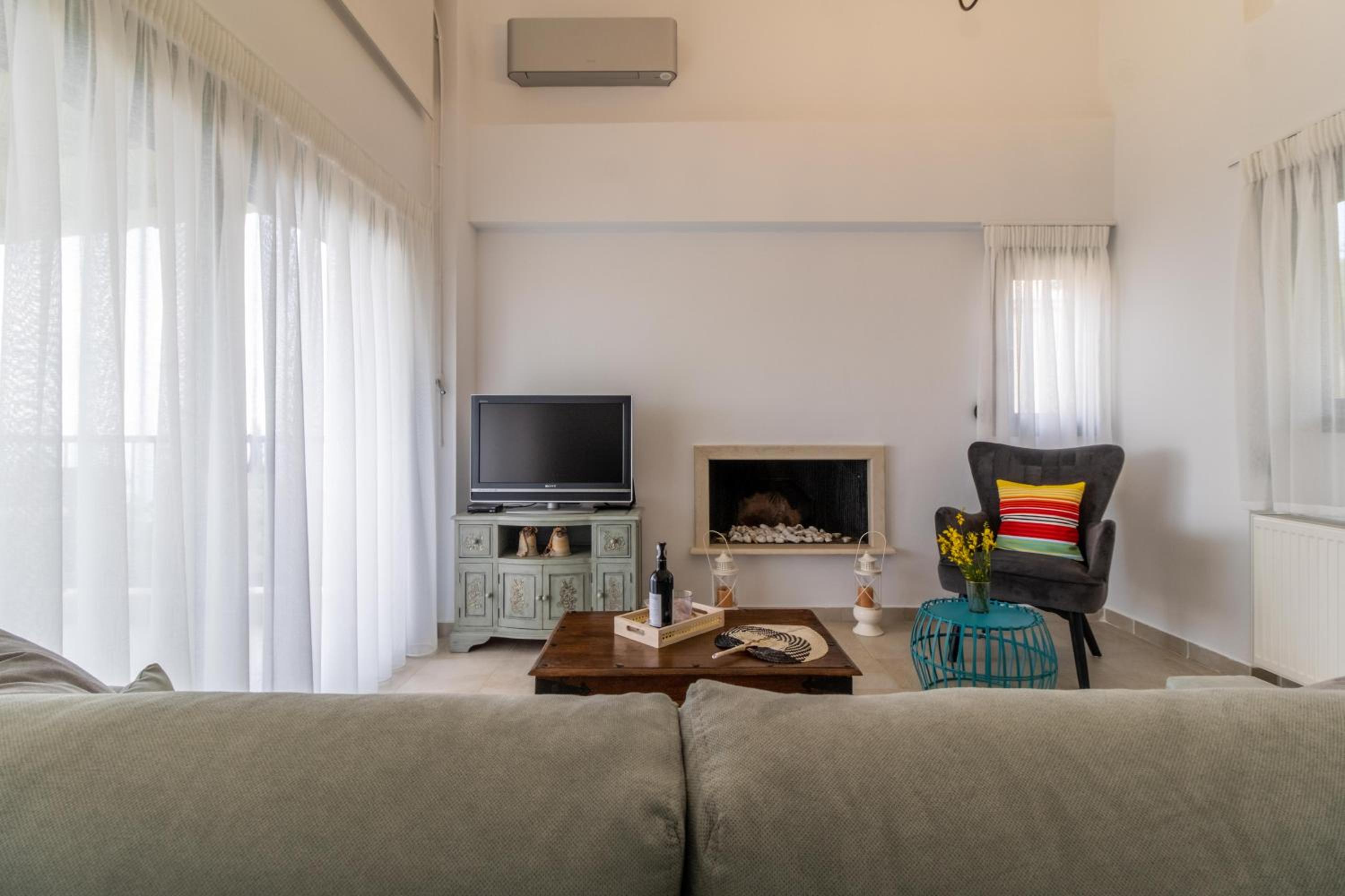 Sapphire Blue Villa view 4