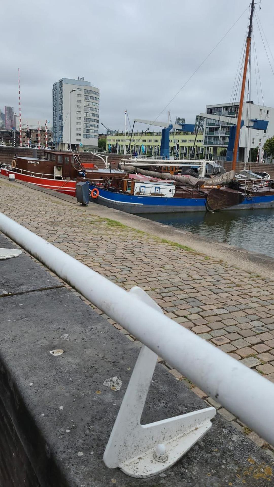 Boat-Apartment Rotterdam Fokkelina view 2